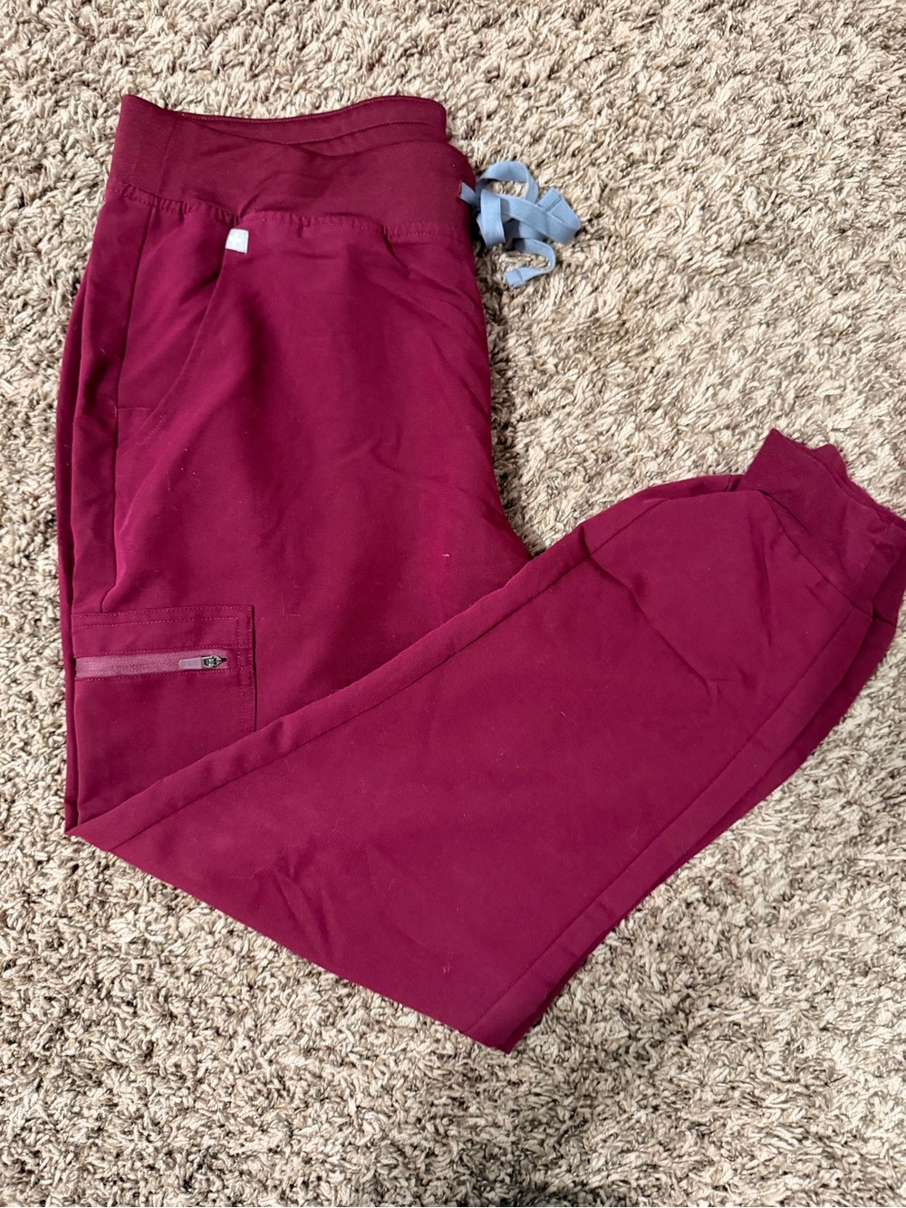 Figs women’s scrub Pants in Burgundy (Large)